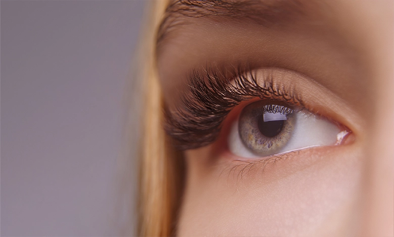 کاشت مژه چیست