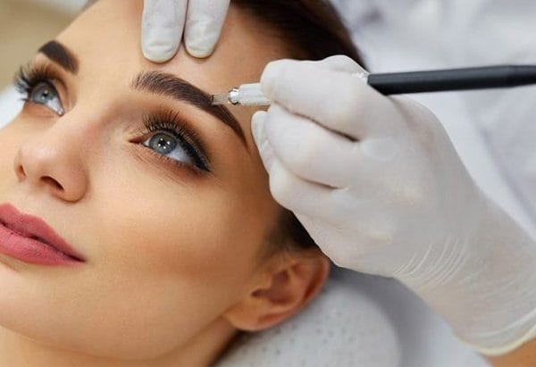 مزایا و معایب آرایش دائم؛ تجربه‌ای ماندگار برای زیبایی طبیعی