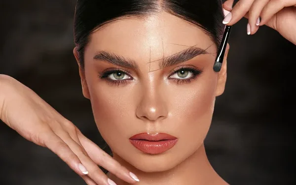 آرایش دائم ابرو و لب: آموزش گام به گام و نکات حرفه‌ای