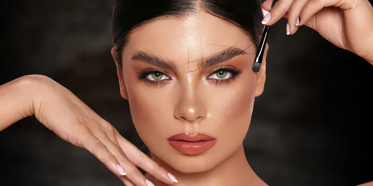 آرایش دائم ابرو و لب: آموزش گام به گام و نکات حرفه‌ای