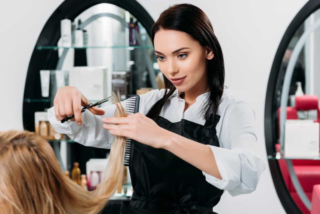 اهمیت کوتاهی منظم مو - آموزشگاه شیدا فضل